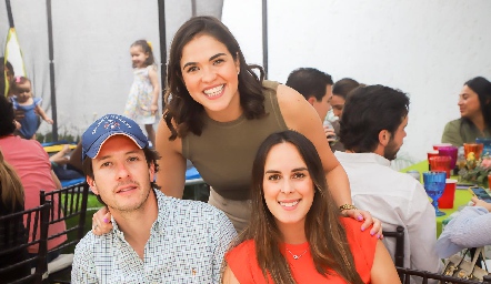  Mau Dibildox, Juli Valle y Clau Antunes.