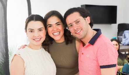  Gaby Díaz Infante, Juli Valle y Abraham Salgado.