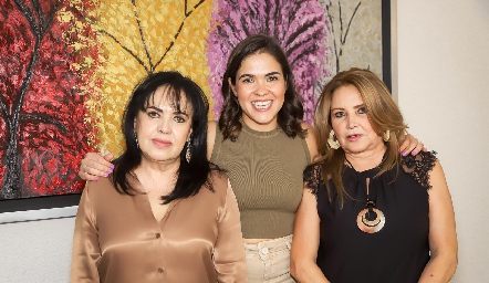  Julia Marín, María Julia Valle y Mónica Lomelín.