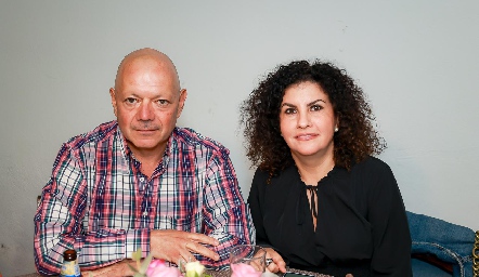  Bernardo Meade y Roxana Gómez.