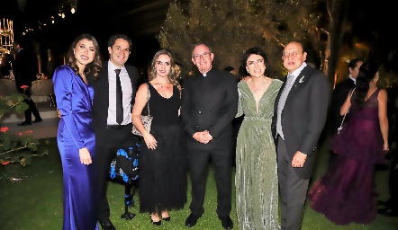 Carolina Medina, René Pierdant, Rocío Muriel, Gabriel Del Valle, Carolina Aguilar y Ricardo Medina.