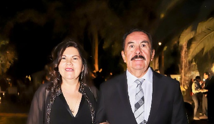  Pilar Pérez y José Flores.