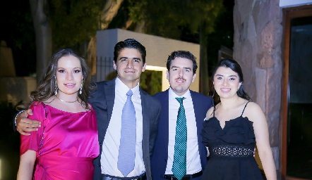 Bárbara, Daniel, Diego y Andrea.