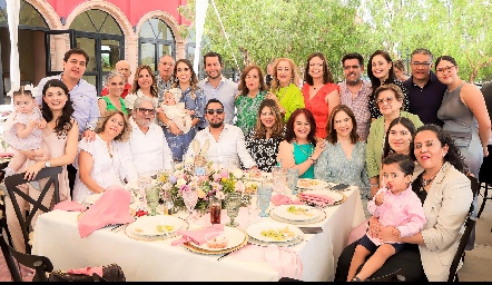  Familia Alfaro.