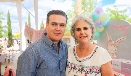  Güicho Fernández y Gabriela Borbolla.