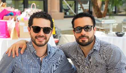  César Correa y Samuel Morales.