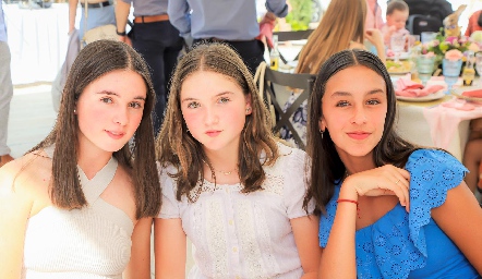  Ana Rivera, Inés Rivera y María Narro.