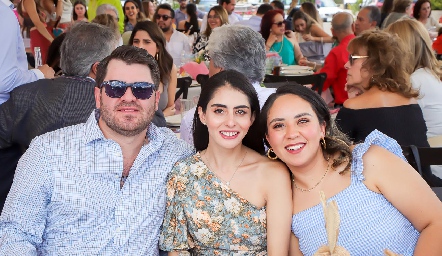  Andrés Gerber, Karime Maqueo y Mónica del Castillo.
