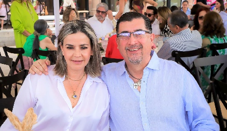  Claudia Gouyonnet y Jaime Flores.