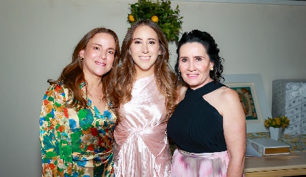  Diana Guel, Diana Olvera y Lula López.