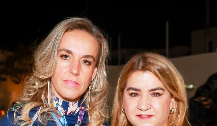  Mónica y Carmenchu.