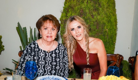  Pilar Ocejo y Eleida de Torres.