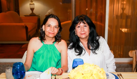  Sofía Oliva y Leticia Ruiz.