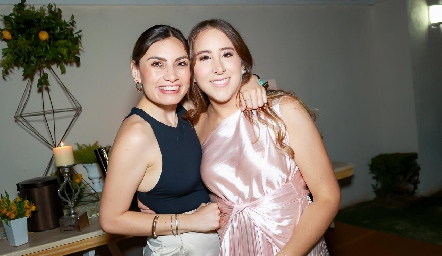  Sofía Rodríguez y Diana Olvera.
