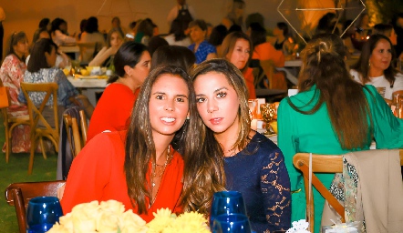  Daniela de la Fuente y Eleida Torres.
