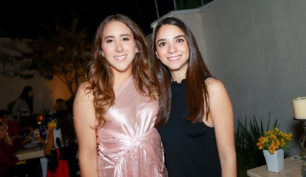  Diana Olvera y Sofía Álvarez.