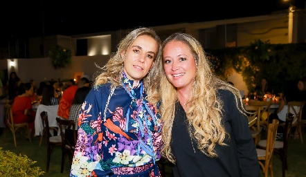  Mónica y Jessica Torres.