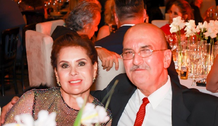  María Luisa Otero y Ernesto Lozano.