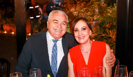  Claudio Guerra y Leticia Castro.
