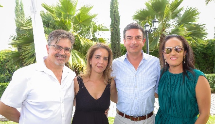  Jorge Lozano, Georgina Benavente, Oscar Silos y Rocío López.