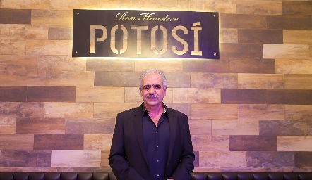  Alfredo Esper Presidente de Ron Potosí.