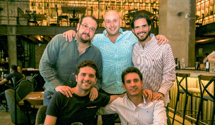  Andrés, Arturo, Federico, Anuar y José Manuel.