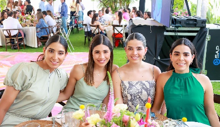  María Paula, Isa, Pepi y Marily Tobías.