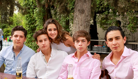  Víctor Marte, Natalia Michelle, Fer Córdova y José Hermosillo.