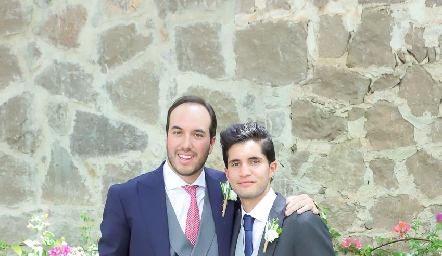 Eduardo González y Andrés González.