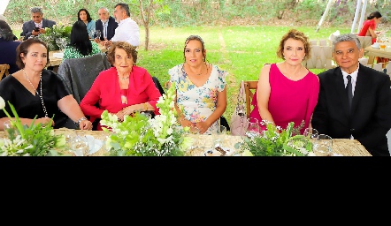  Claudia Serment, Sahara Abraham, Yolanda Marquez, María de Lourdes González y Alberto González.