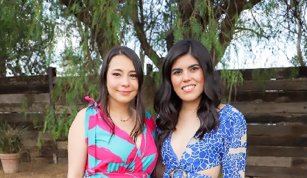 Atenea Zaldívar y Regina Barrón.