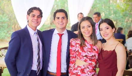  Joaquín Gómez, Julián López, Mónica González y Ana Gaby Alba.