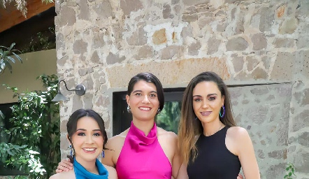  Ivana Zaragoza, Sofía del Hierro y Regina Ruiz.