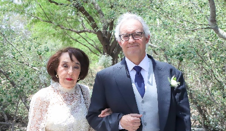  Silvia Elena y Edmundo.