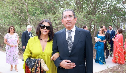  Paty Valadés y Gerardo Bocard.