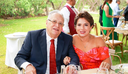  Olegario Galarza y Cecilia Bremer.