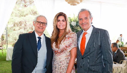  Edmundo Elorduy, Martha Díez Gutiérrez y Francisco de la Rosa.