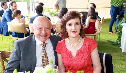  Antonio Cueli y Maricarmen Bárcena.