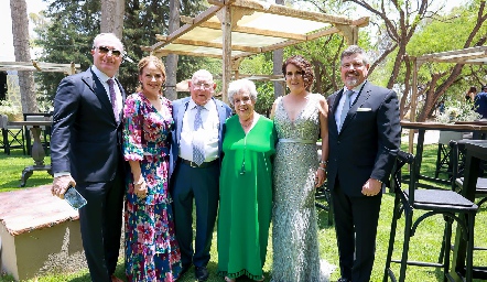  Rafael, María Fernanda Canou, Juan Bremer, Elsa de Bremer, Jessica y Alberto Cruz.