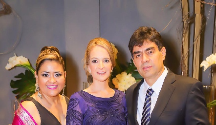  Georgina Alderete, Claudia Carpizo y Luis Torres.