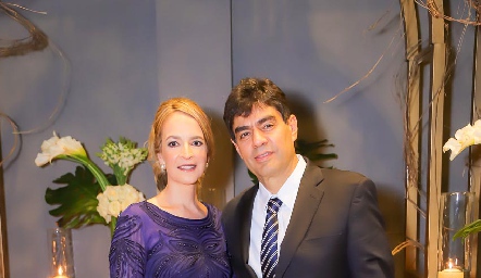  Claudia Carpizo y Luis Fernando Torres Corzo.