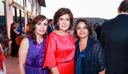  Alicia Gallegos, Coco Mendizábal y Marilupe Córdova.