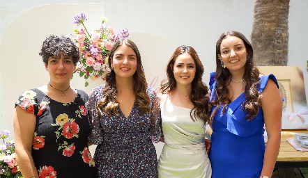  Daniela González, Gabriela González, Paulina Aldrett y Marisol González.