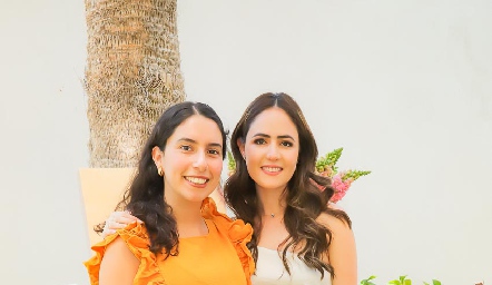  Paola Córdova y Paulina Aldrett.