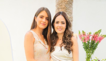  Paola Gutiérrez y Paulina Aldrett.