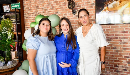  Dani Álvarez, Ale Ascanio y Adriana Rodríguez.