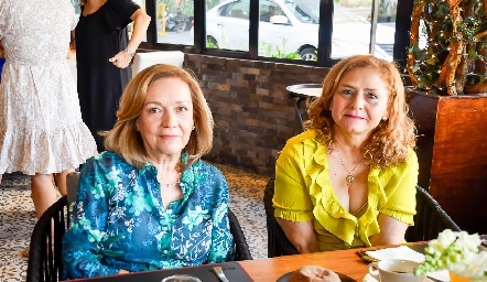 Socorro Villalpando y Lety de Alba