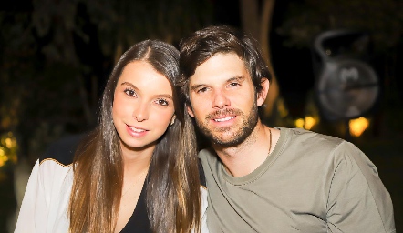  Isa Gaviño y José Hernández.