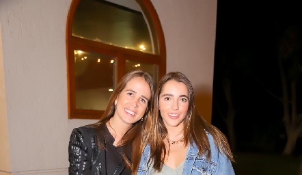  Montse Anaya y Ana Paula de los Santos.