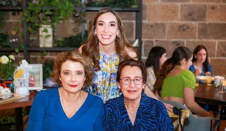  Ana Sofía Aranda, Lula González e Irma García.